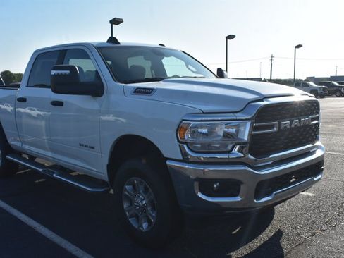 Used 2024 RAM 2500 Big Horn w/ Protection Group AWD/4WD image 3