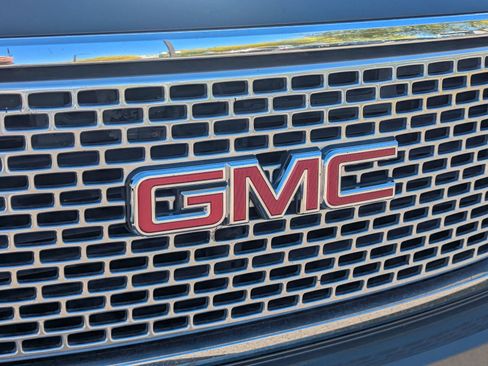 Used 2017 GMC Yukon Denali w/ Open Road Package image 5