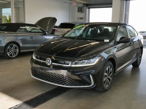New 2025 Volkswagen Jetta S image 3