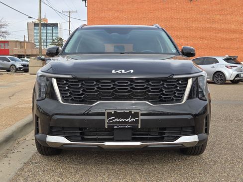 Used 2024 Kia Sorento S image 10