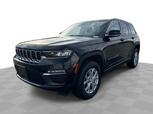 Used 2023 Jeep Grand Cherokee Limited image 2