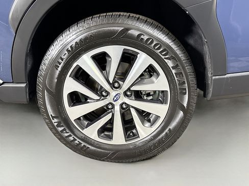 Used 2025 Subaru Outback AWD/4WD image 36