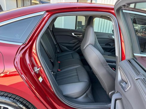 Used 2025 Audi A5 2.0T Prestige w/ 19" Wheel Package image 21