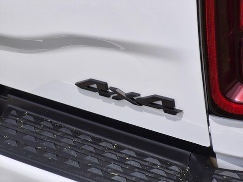 Used 2026 RAM 2500 Tradesman AWD/4WD image 8