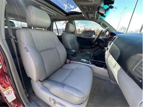 Used 2008 Toyota 4Runner Limited image 4