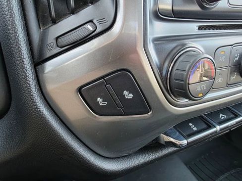 Used 2018 Chevrolet Silverado 1500 LT w/ All Star Edition image 27