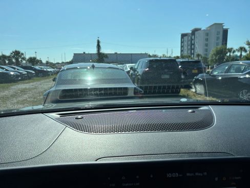 Used 2025 Kia Seltos S FWD image 17