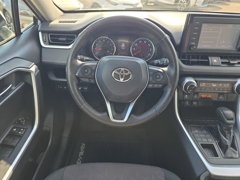 Used 2019 Toyota RAV4 XLE image 16