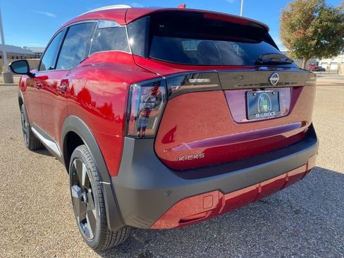 New 2026 Nissan Kicks SR FWD image 4