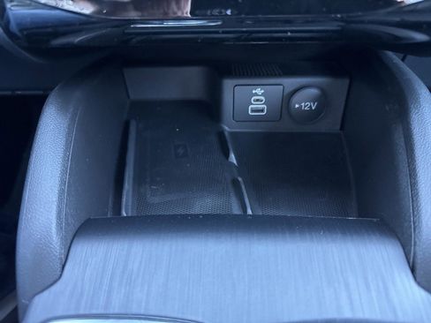 New 2025 Ford Escape SE w/ PHEV Premium Package image 38