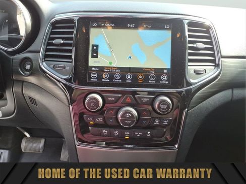 Used 2021 Jeep Grand Cherokee Laredo X AWD/4WD image 24