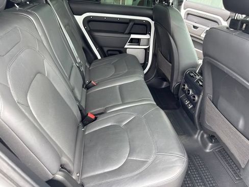 Used 2023 Land Rover Defender 130 SE AWD/4WD image 10