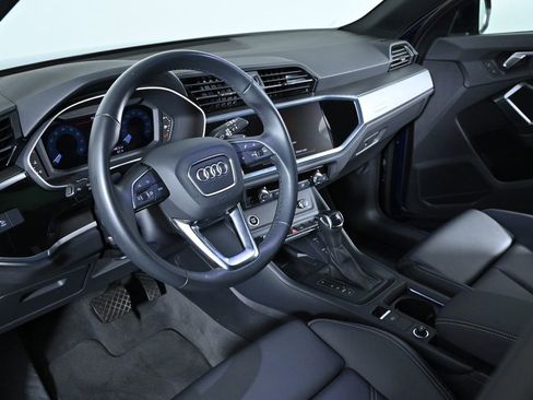 Used 2024 Audi Q3 2.0T Premium Plus w/ Premium Plus Package image 11