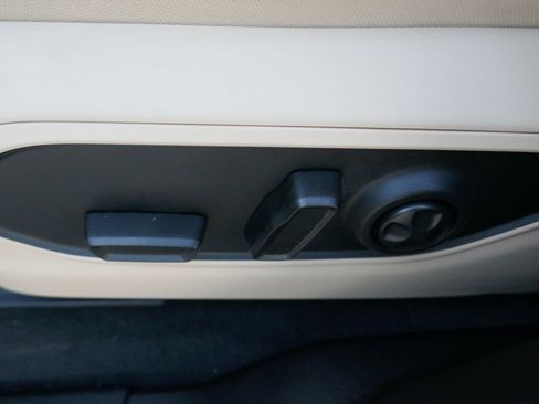 New 2026 Jeep Grand Cherokee Limited image 17