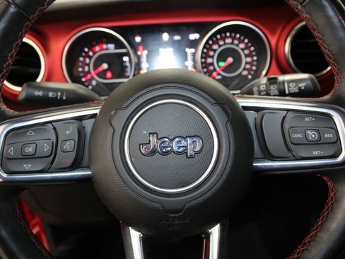 Used 2020 Jeep Wrangler Unlimited Rubicon w/ Cold Weather Group AWD/4WD image 41