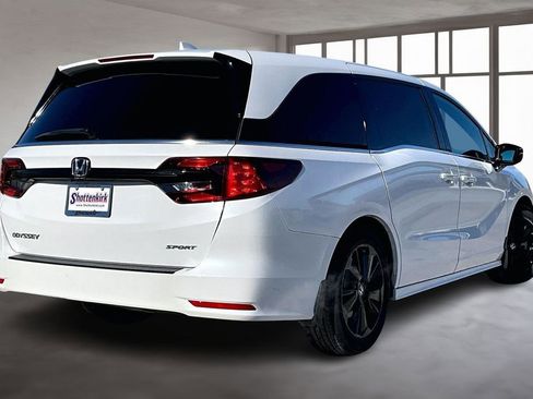 Certified 2023 Honda Odyssey Sport image 6