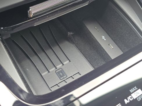 New 2025 Porsche Cayenne E-Hybrid image 18