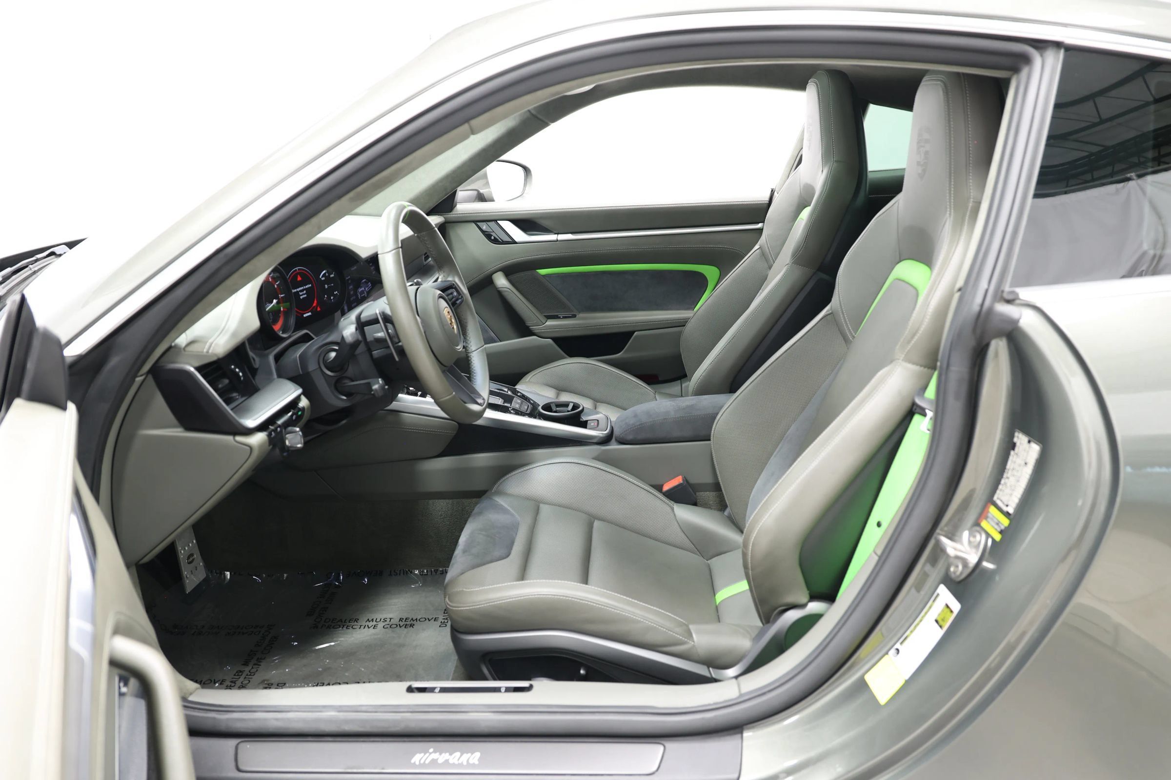 Used 2020 Porsche 911 Carrera 4S AWD/4WD image 16