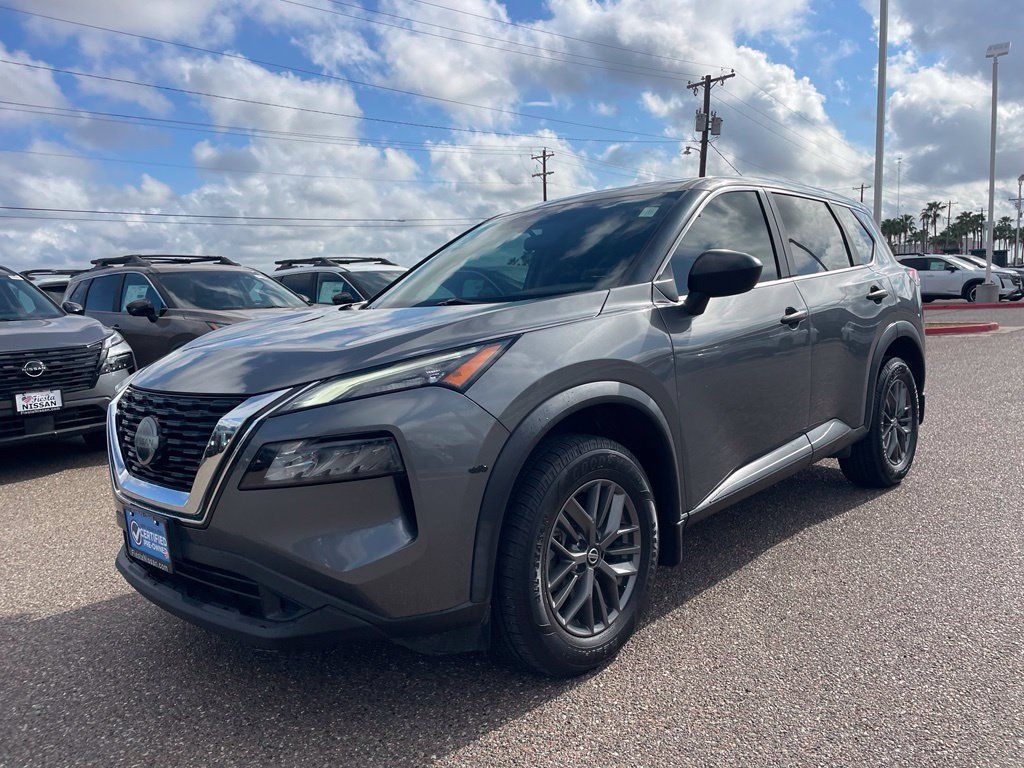 Used 2021 Nissan Rogue S FWD image 3