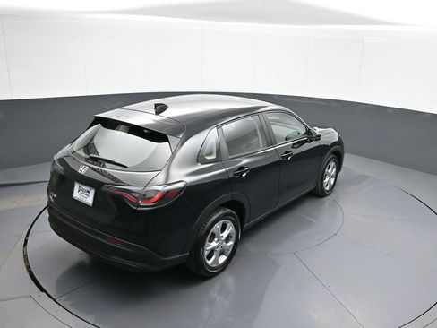 Used 2023 Honda HR-V LX image 36