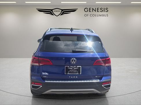 Used 2023 Volkswagen Taos SEL AWD/4WD image 4