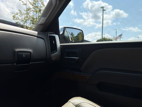 Used 2018 GMC Sierra 1500 SLT w/ SLT Premium Package AWD/4WD image 45