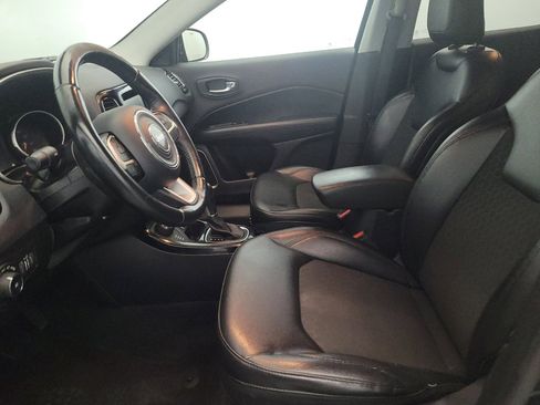 Used 2018 Jeep Compass Latitude w/ Popular Equipment Group AWD/4WD image 17