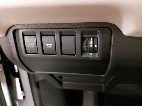 Used 2023 Subaru Ascent Limited w/ Technology Package image 28