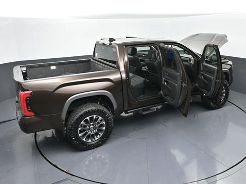 Used 2025 Toyota Tundra Limited image 54