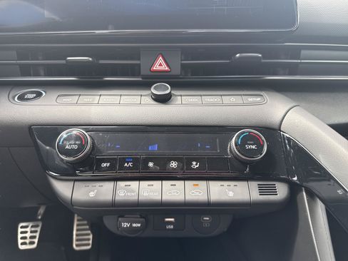 Used 2025 Hyundai Elantra N FWD image 18