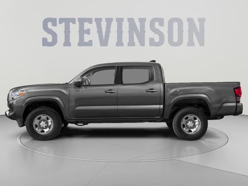 Used 2023 Toyota Tacoma TRD Sport AWD/4WD image 3