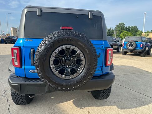 Used 2023 Ford Bronco Big Bend w/ Sasquatch Package AWD/4WD image 3