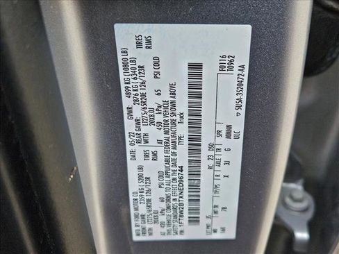 Used 2022 Ford F250 Platinum w/ FX4 Off-Road Package AWD/4WD image 24
