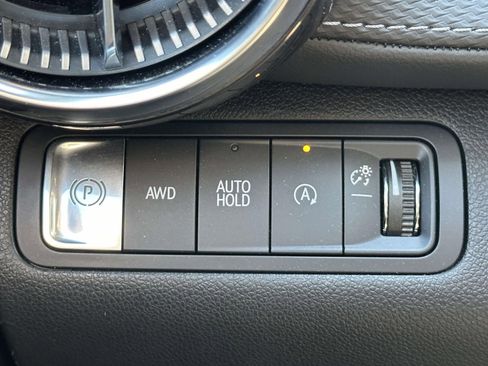 Certified 2025 Chevrolet Equinox LT AWD/4WD image 17