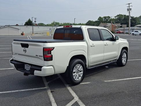 Used 2022 Nissan Frontier SV w/ Technology Package AWD/4WD image 6