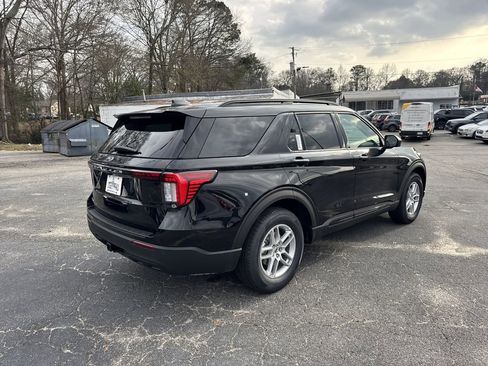 New 2026 Ford Explorer Active image 7