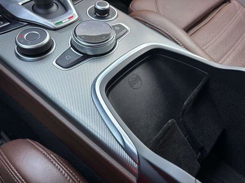 Used 2021 Alfa Romeo Stelvio Ti Sport image 28