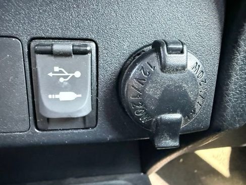 Used 2014 Toyota RAV4 XLE FWD image 23