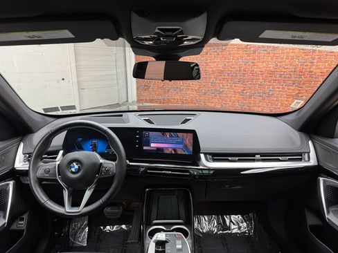 Certified 2025 BMW X1 xDrive28i AWD/4WD image 13