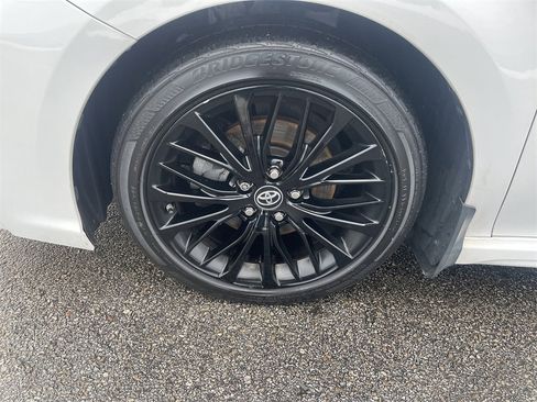 Used 2019 Toyota Camry SE image 9