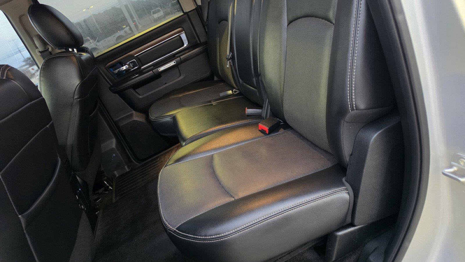 Used 2017 RAM 1500 Laramie AWD/4WD image 25