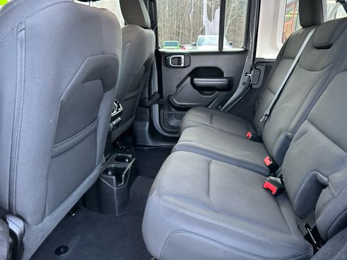 Used 2021 Jeep Wrangler Unlimited Sport image 40