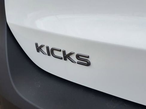 New 2026 Nissan Kicks SV image 16