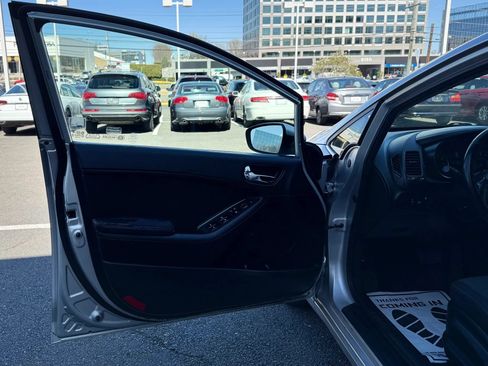 Used 2014 Kia Forte EX FWD image 9