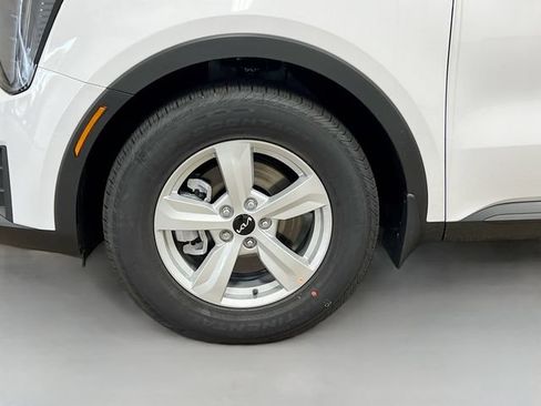 New 2026 Kia Sorento LX FWD image 31