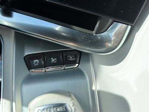 Used 2021 Chevrolet Corvette Stingray Preferred Cpe w/ Z51 Performance Package RWD image 20