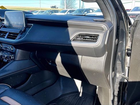 Used 2021 GMC Yukon AT4 w/ AT4 Premium Plus Package image 16