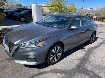 Used 2022 Nissan Altima 2.5 SV