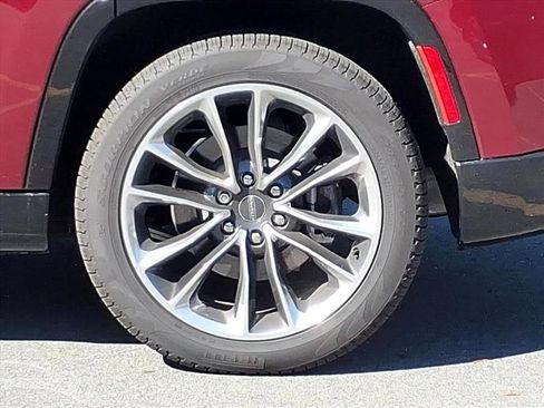 Used 2023 Jeep Wagoneer Series III w/ Premium Group I image 3