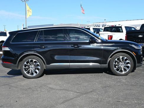 Used 2025 Lincoln Aviator Reserve w/ Illumination Package AWD/4WD image 4